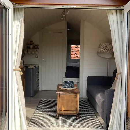 Secluded Cosy Luxury Pod With Wood Fired Hot Tub Hotel Shrewsbury Exterior foto